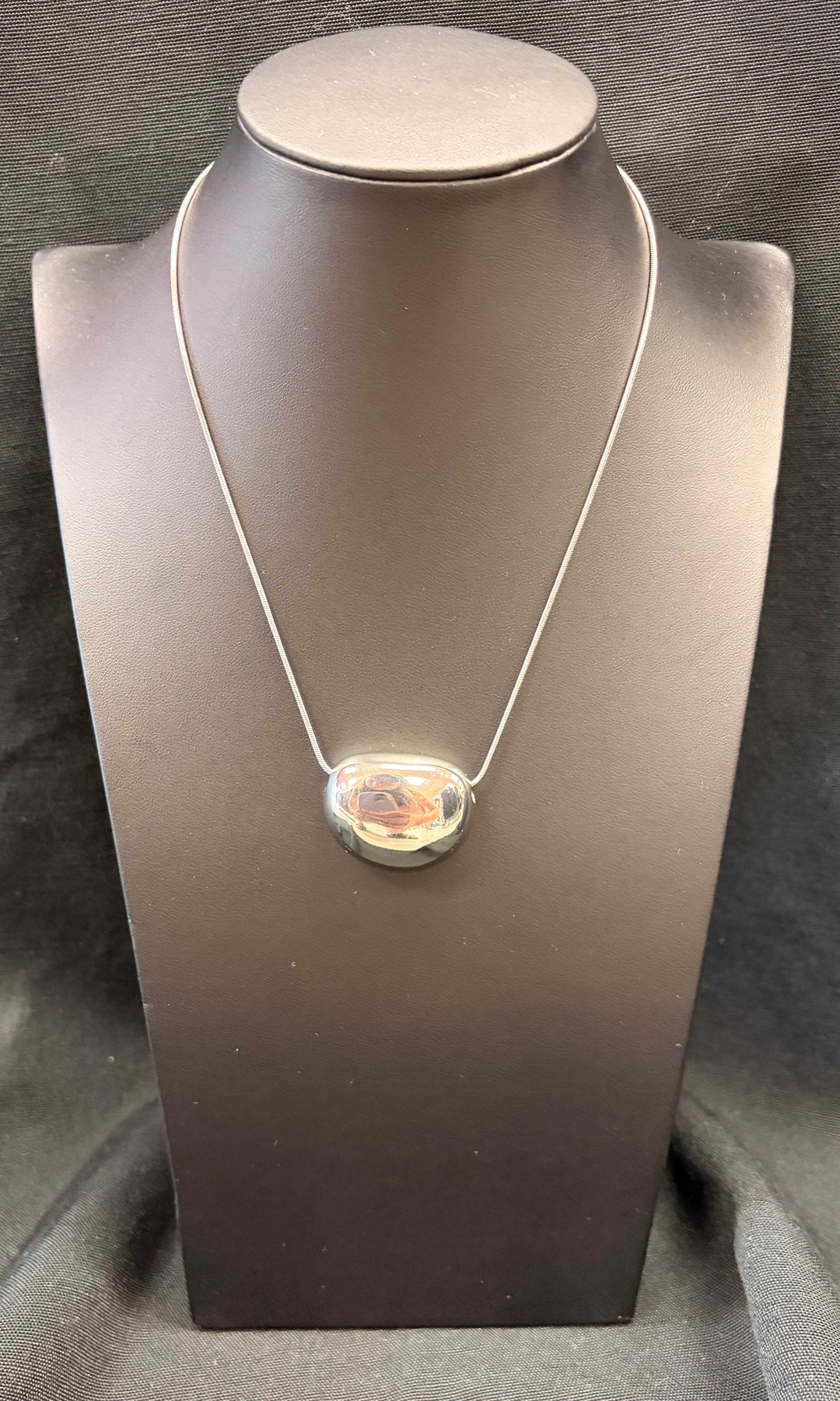 Pebble Pendant Necklace