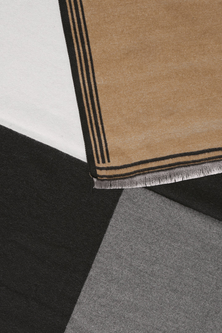 Geometric Stripe Scarf