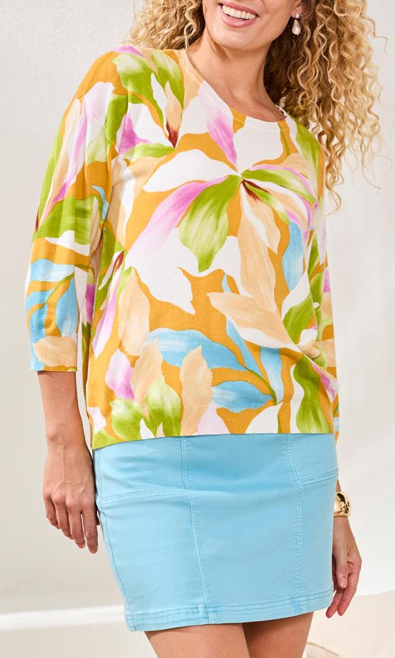 Abstract Floral 3/4 Sleeve Knit Top