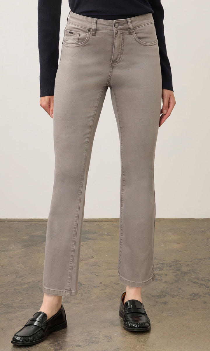 Classic Straight Crop Jean