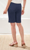 Pull-on stretch bermuda shorts with side slits
