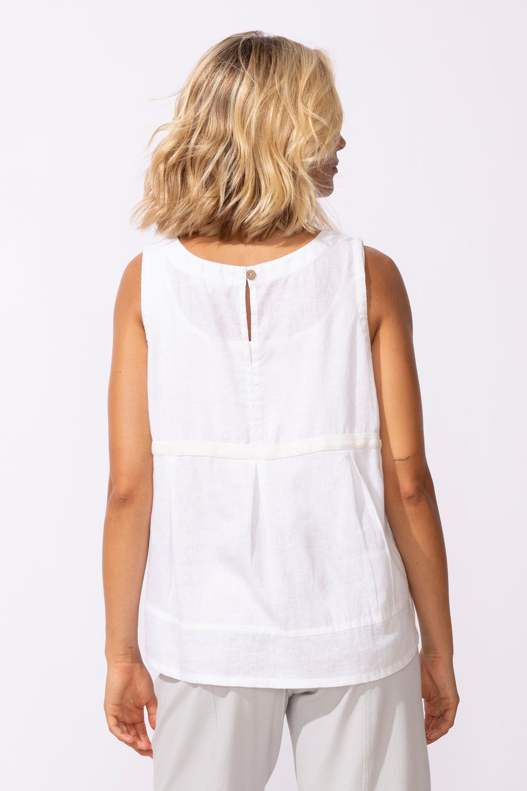 Sleeveless Linen Blend Shell Top