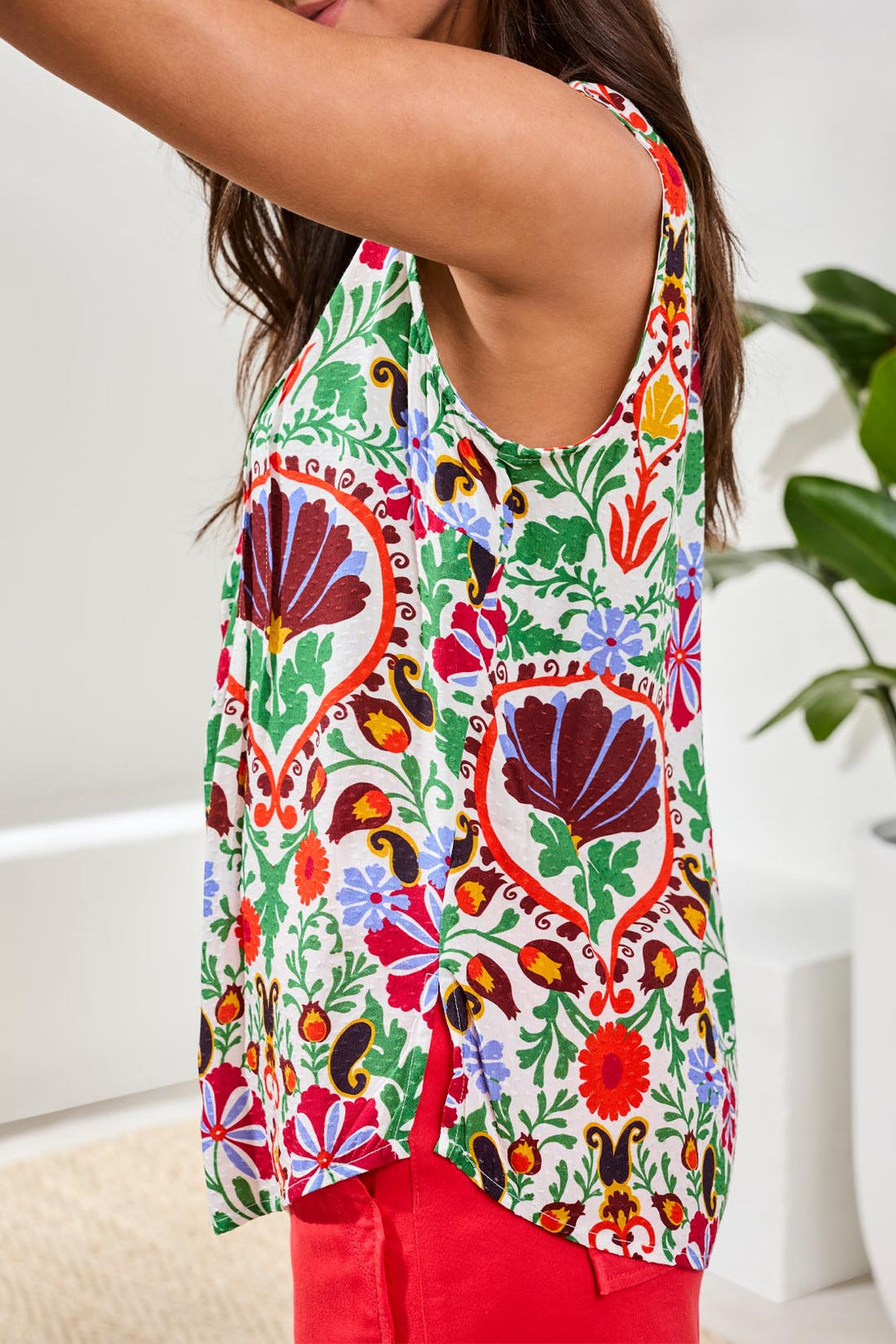Ornate Floral Print Sleeveless Blouse