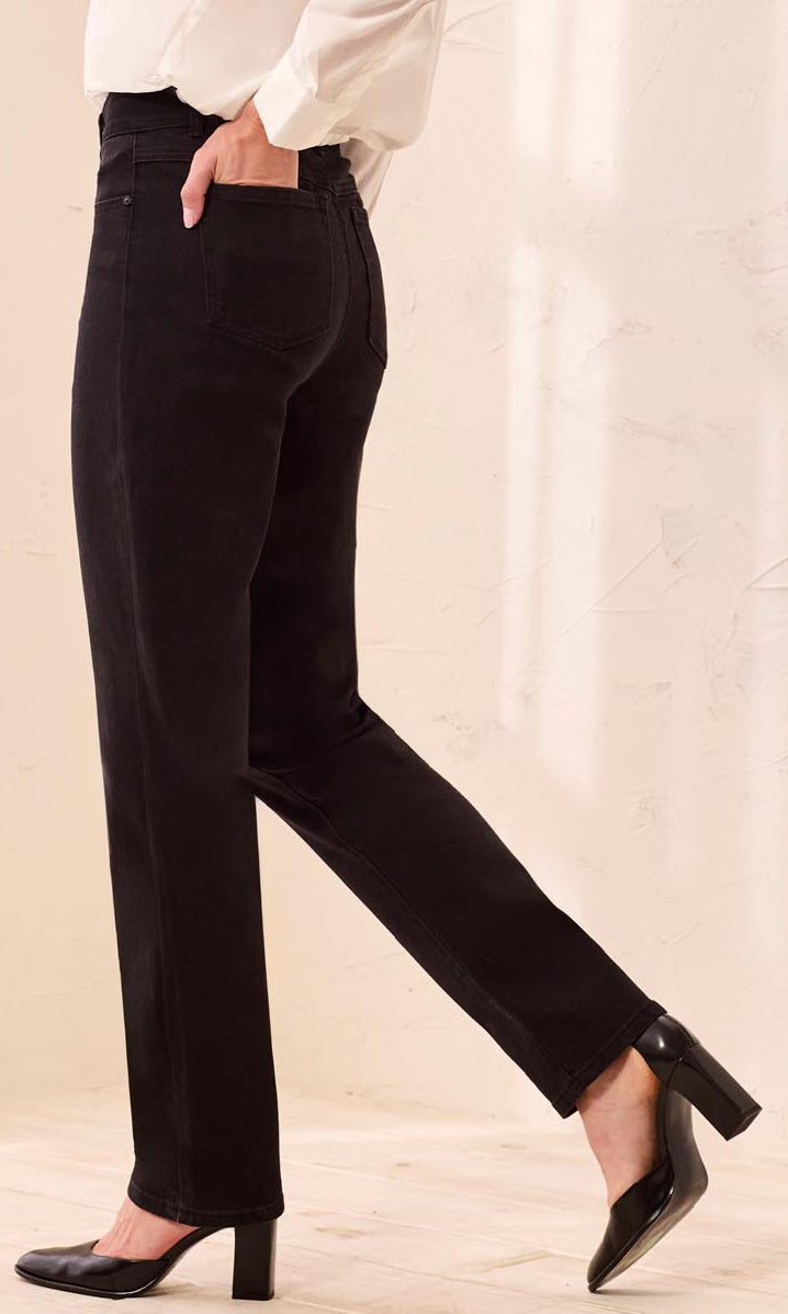 Classic Straight-Leg Stretch Jeans
