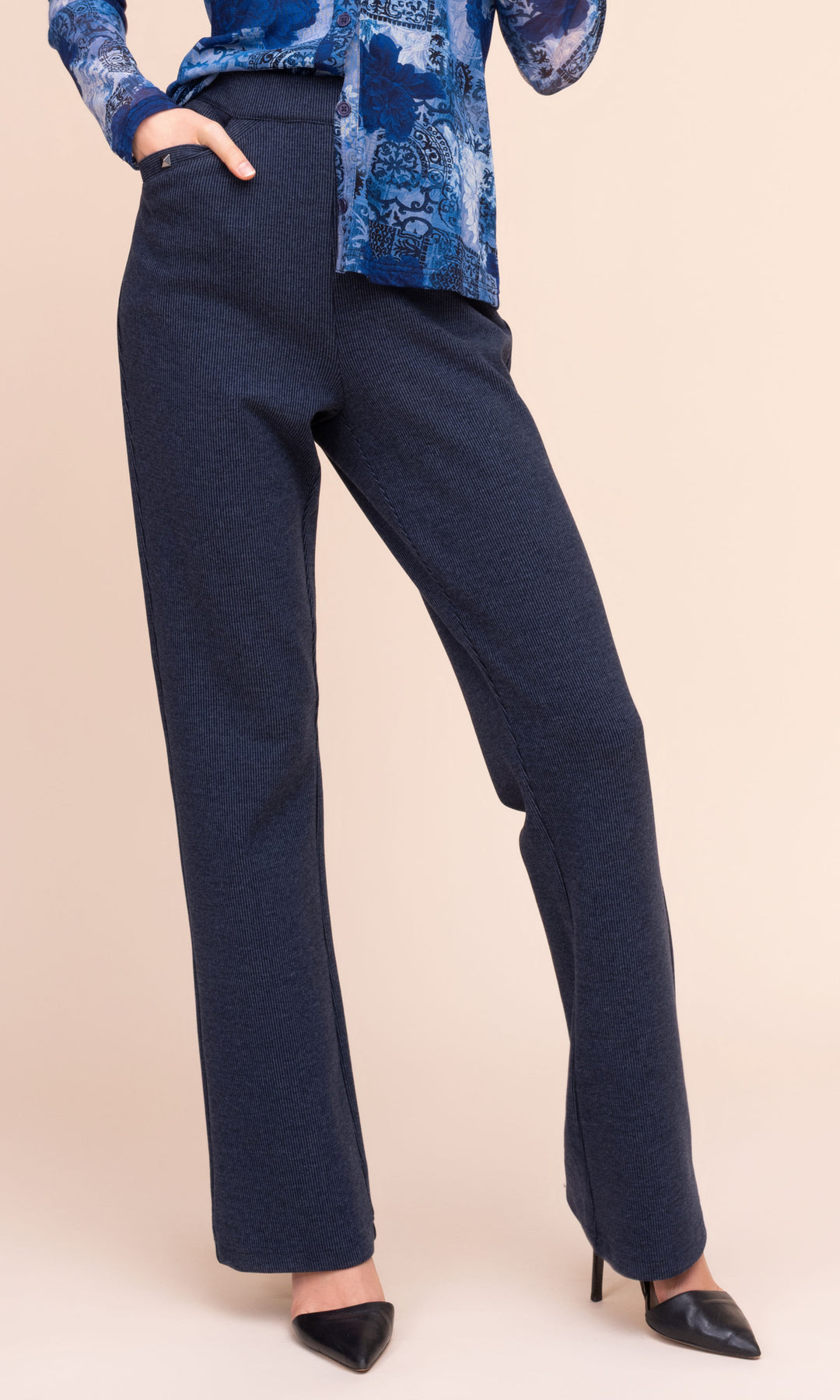 Poise Textured Straight-Leg Pants