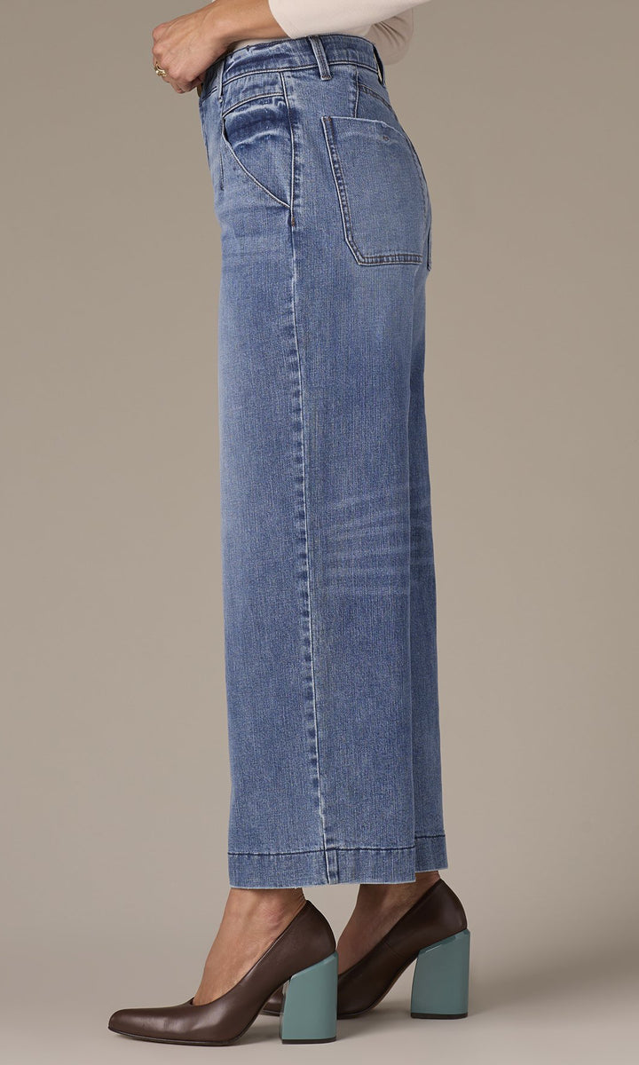 Cropped Wide Leg Jeans