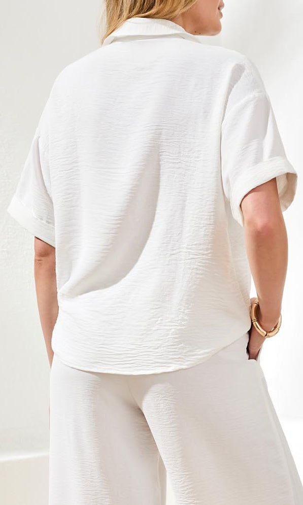 Textured Relaxed Fit Short Sleeve Blouse